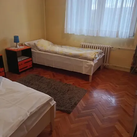 Apartment Nensy's Apatments *